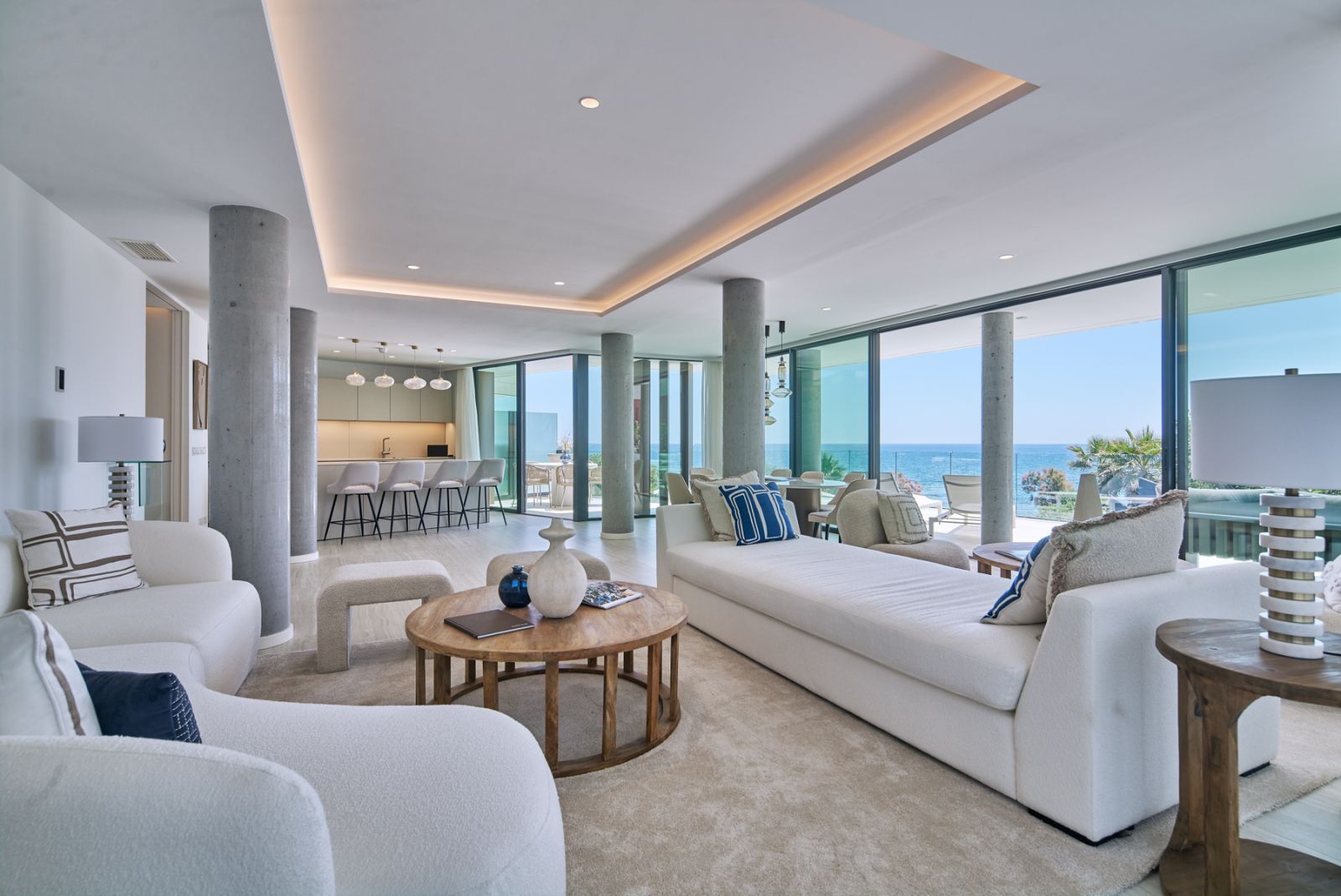 15 luxury living room ocean view